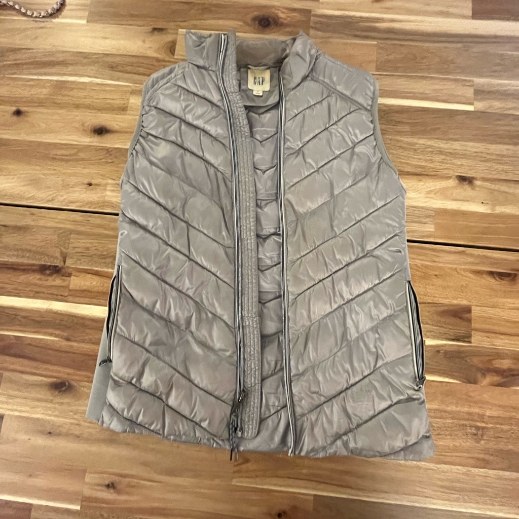 Gray Gap Vest